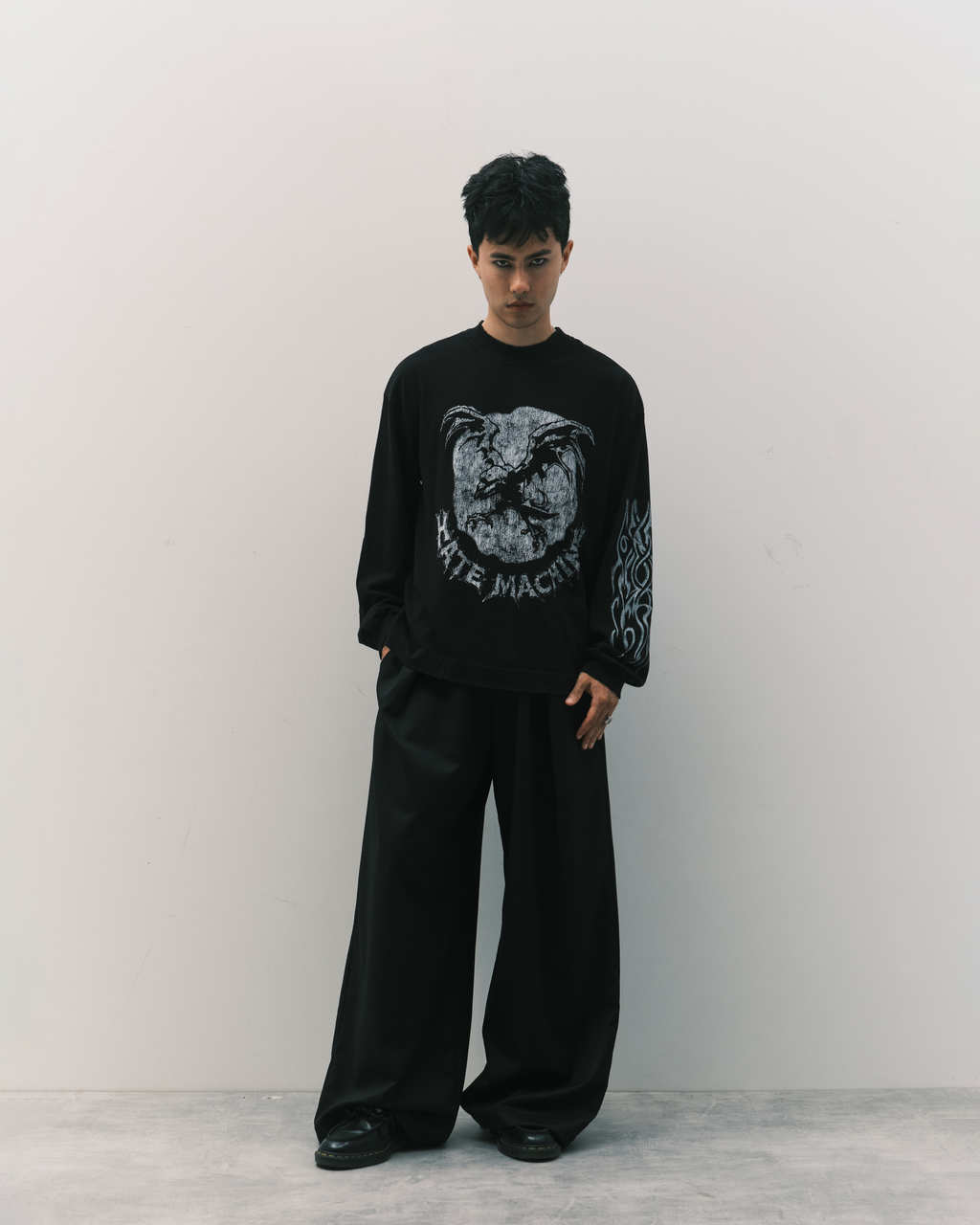 HATE MACHINE LONGSLEEVE