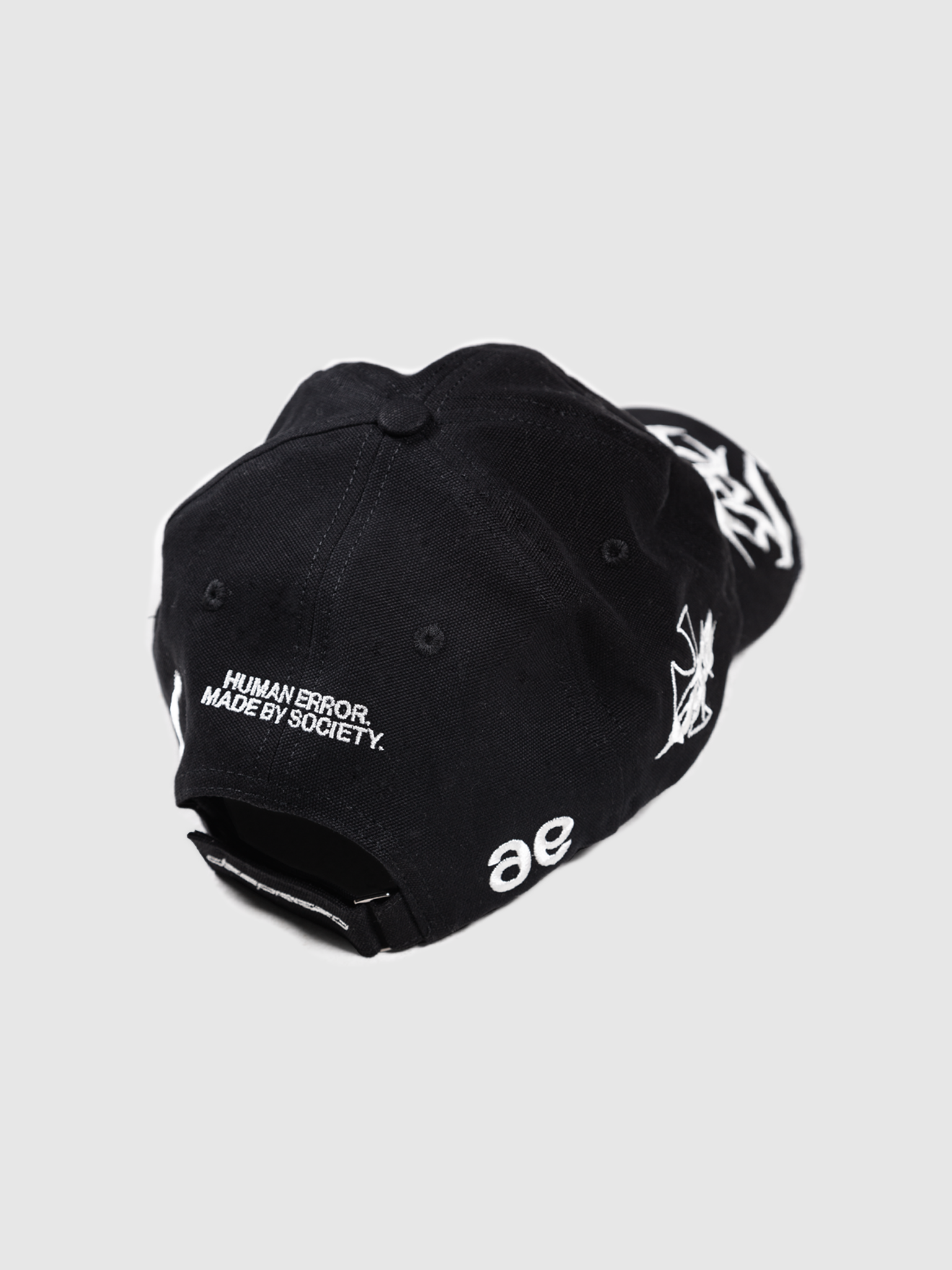 Black 6 panel cap with embroidered | Boné preto 6 panel com bordado gráfico Punk Ravers — Des Prezo Studio