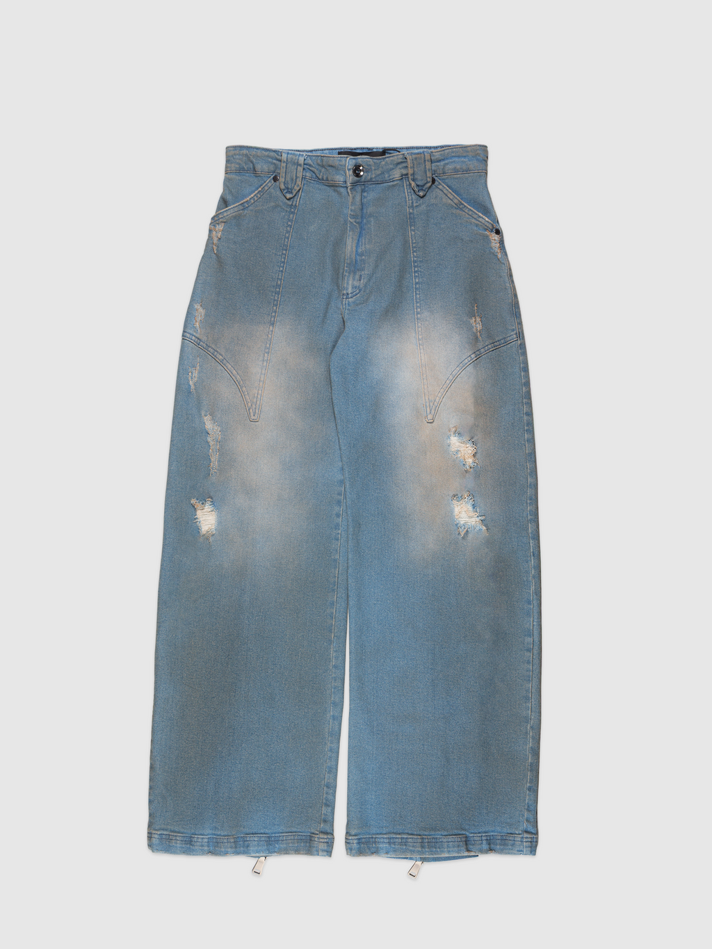 Post-work Light Jeans — Washed wide-leg denim jeans with distressed details and back zipper openings | Calça jeans wide leg com lavagem, rasgos e zíperes traseiros na barra — Des Prezo Studio