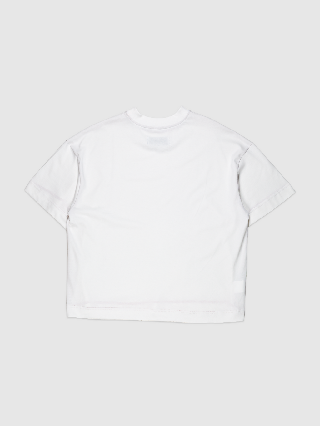 SYSTEM 01 TEE - OFF-WHITE oversized boxy t-shirt with minimalist design | Camiseta lisa com design minimalista — Des Prezo Studio