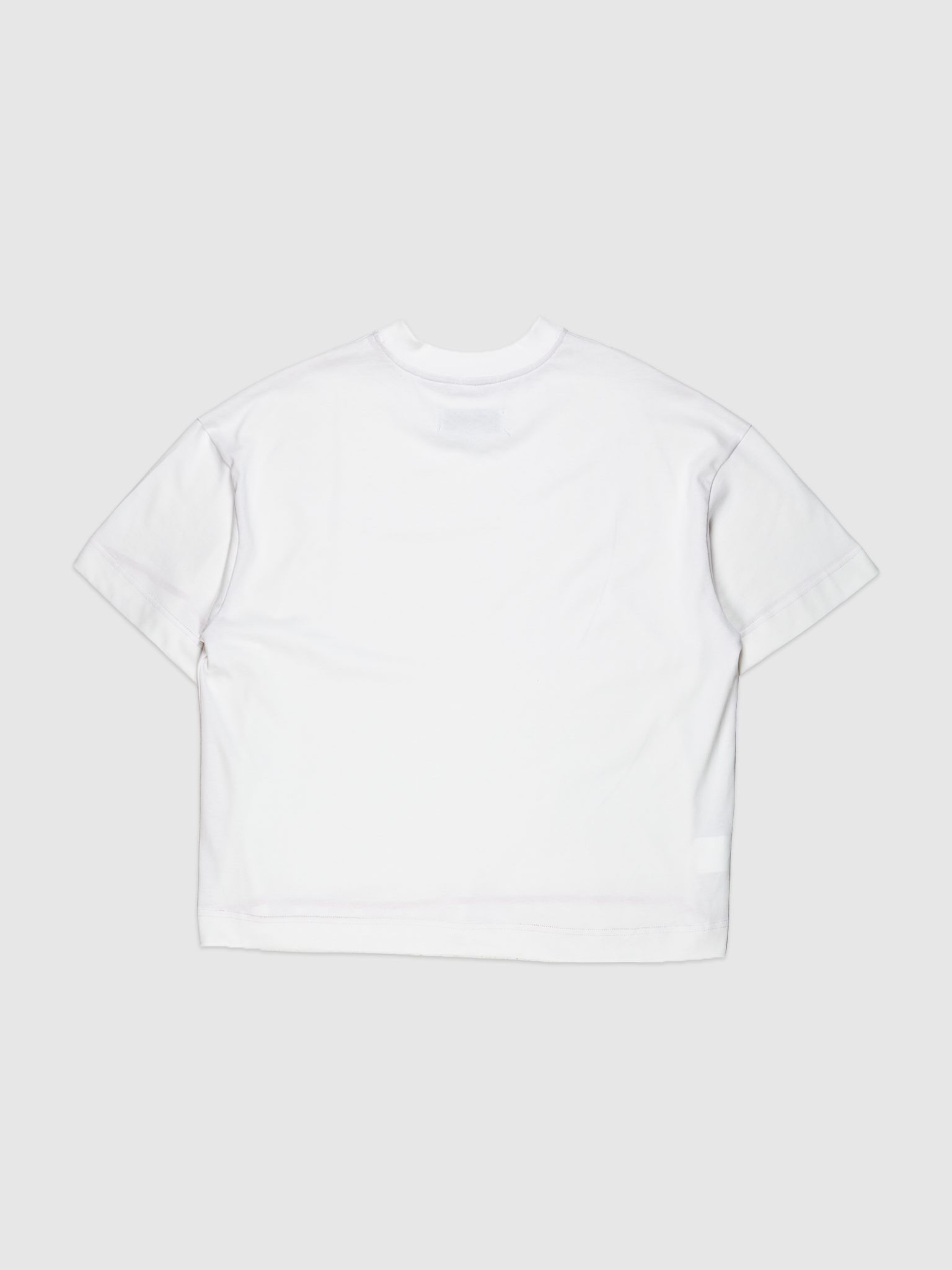SYSTEM 01 TEE - OFF-WHITE oversized boxy t-shirt with minimalist design | Camiseta lisa com design minimalista — Des Prezo Studio