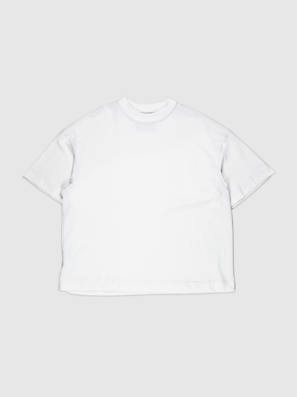 SYSTEM 01 TEE - OFF-WHITE oversized boxy t-shirt with minimalist design | Camiseta lisa com design minimalista — Des Prezo Studio