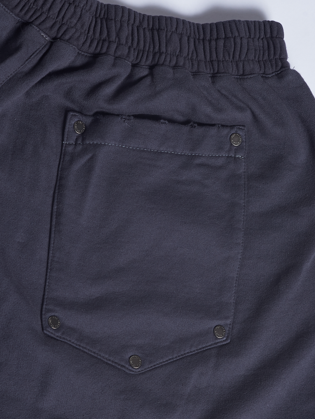 ESSENTIAL STONED SWEATSHORTS