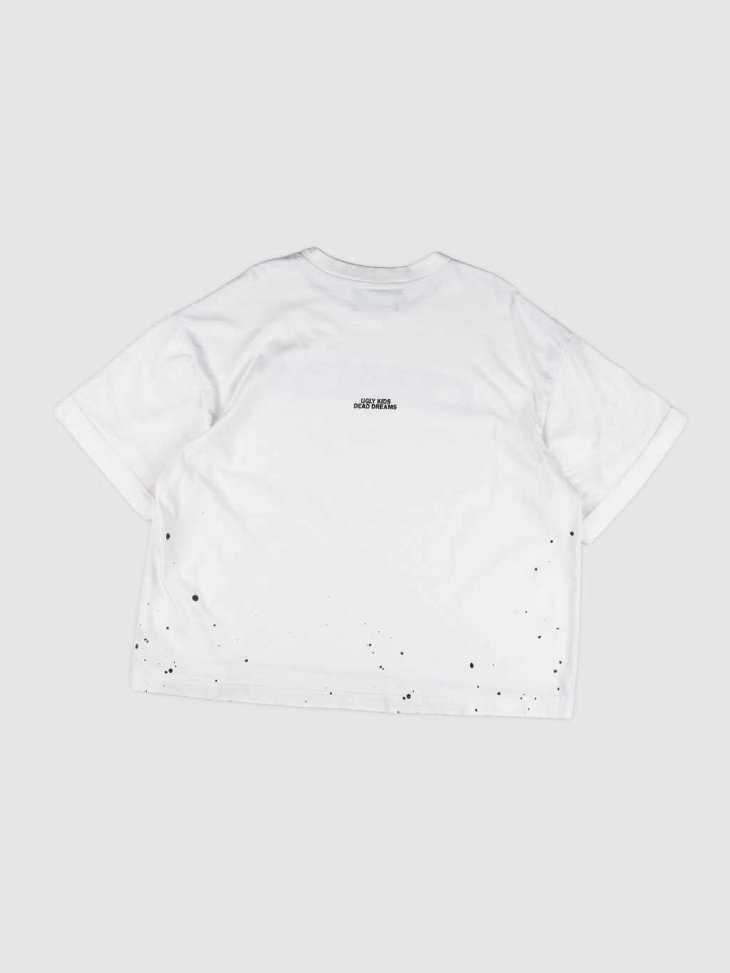 Crack Tee — Off-white oversized boxy t-shirt with front graphic | Camiseta com gráfico frontal — Des Prezo Studio
