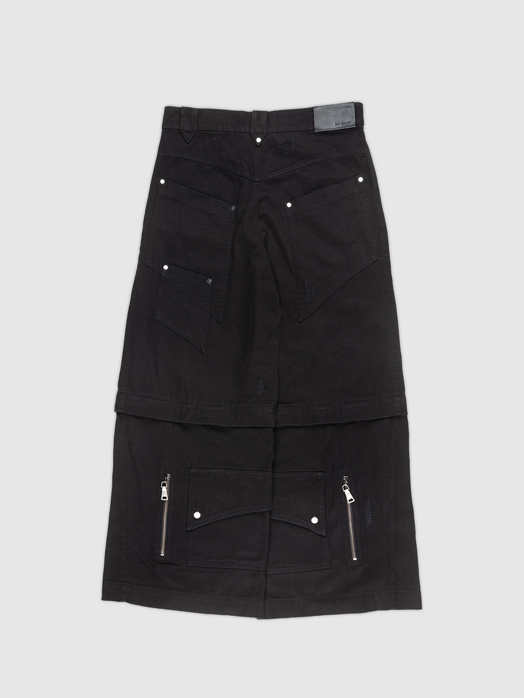 OG RAVER 2IN1 PANTS — Black cargo pants convertible into shorts with multiple pockets | Calça cargo preta 2-em-1 com múltiplos bolsos, conversível em bermuda — Des Prezo Studio