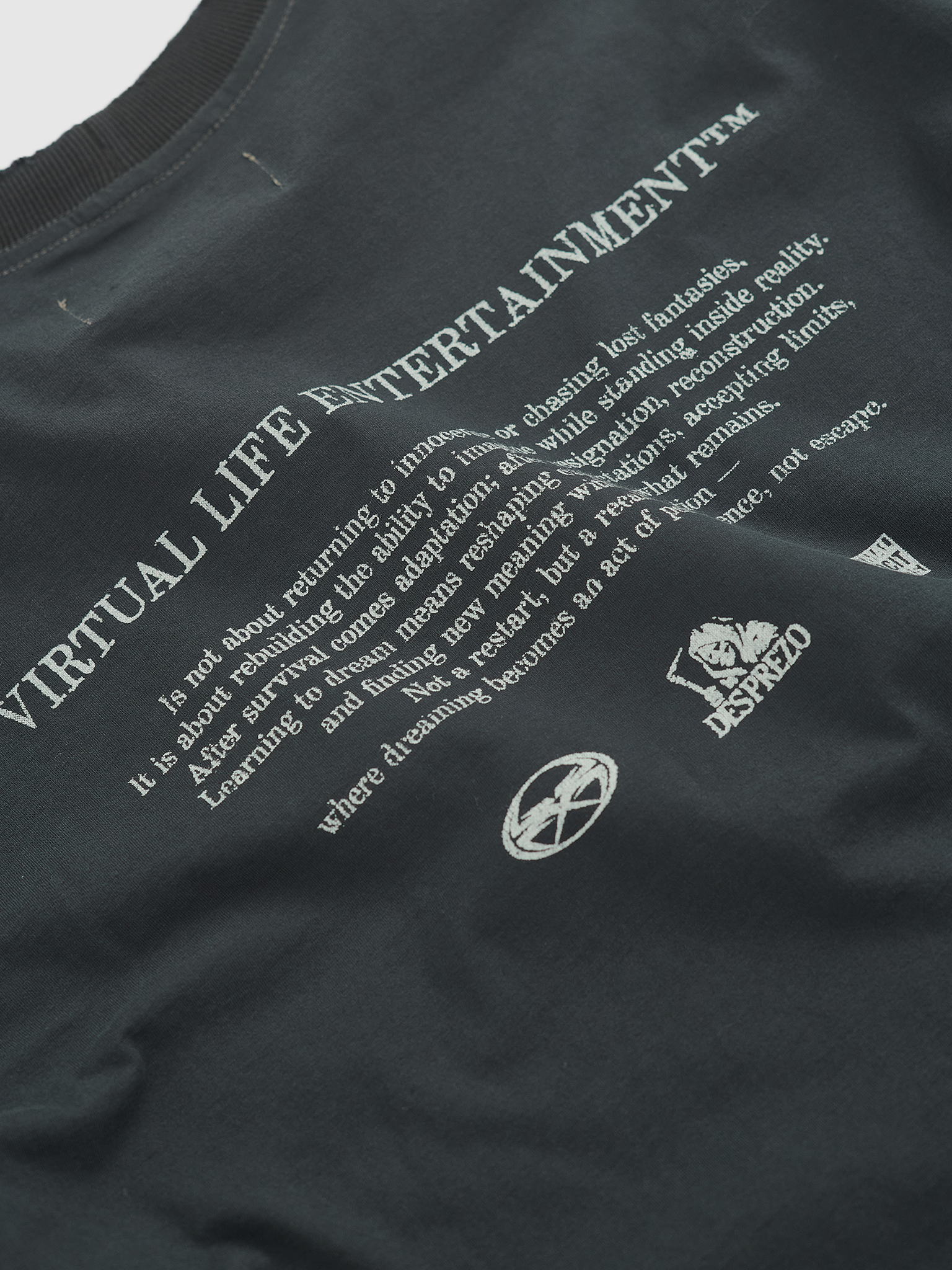 DIGIT4L SKULL VINTAGE TEE