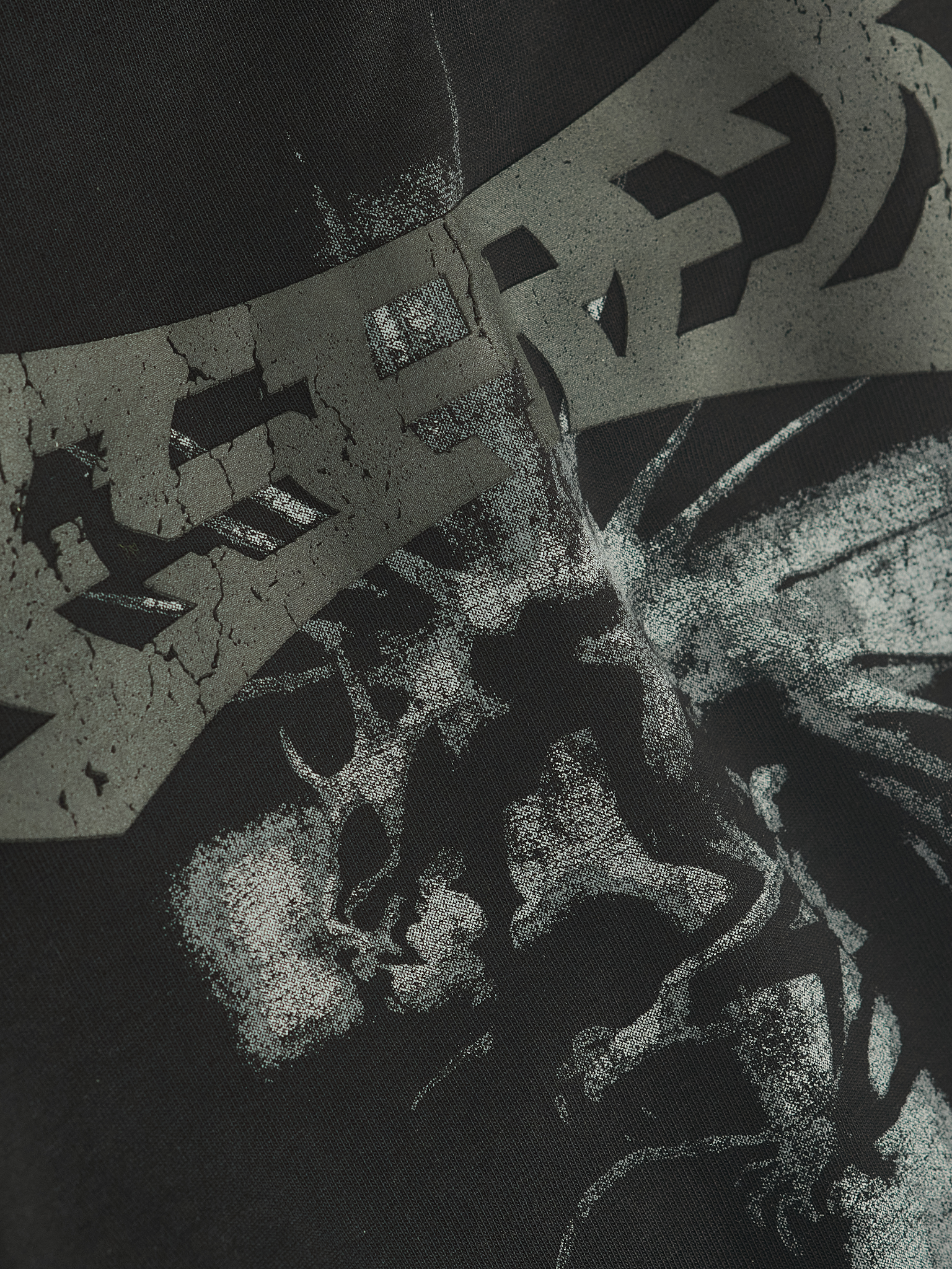 DR3AM UNDER PRESSURE TEE