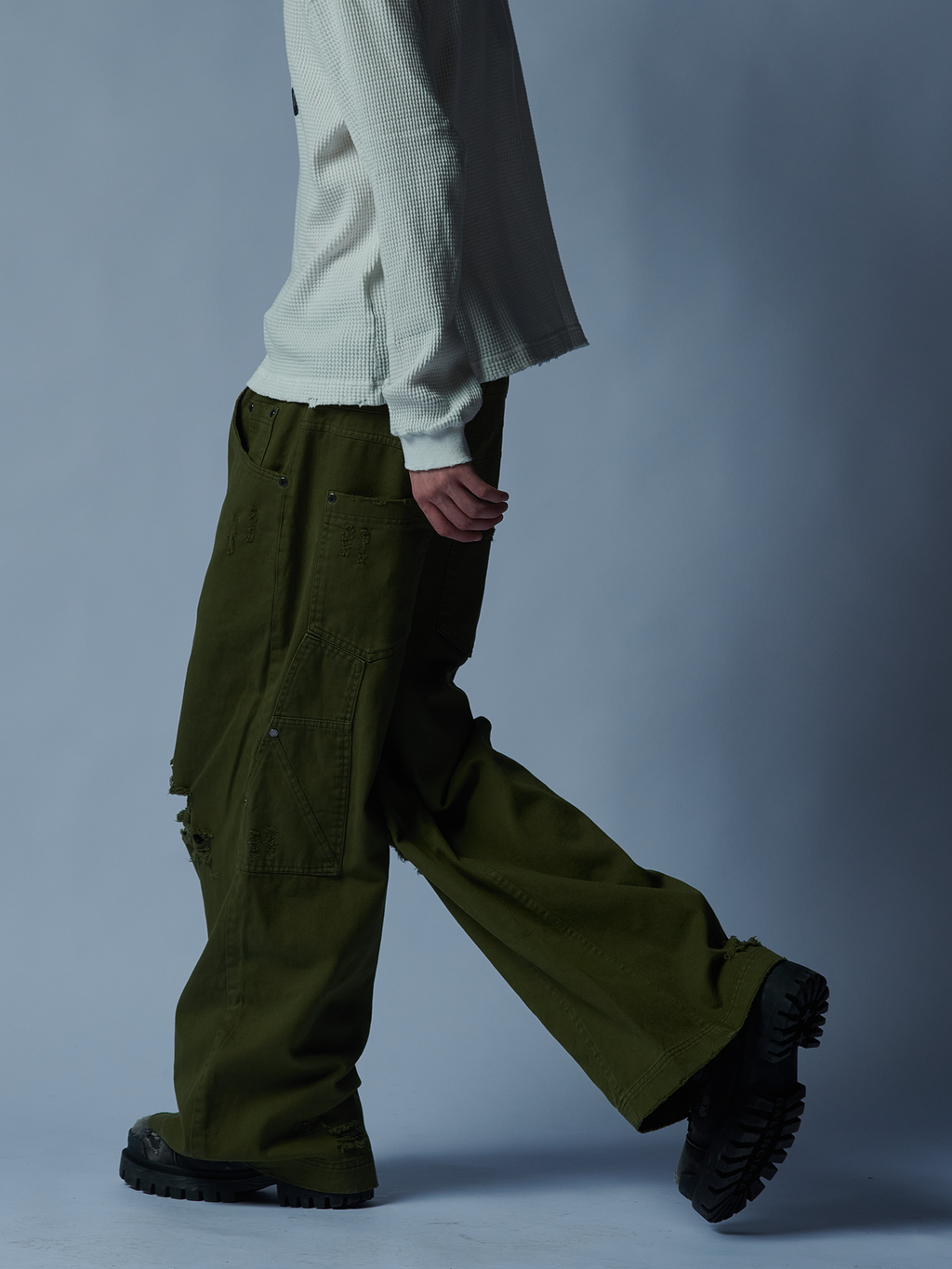 WORN OUT MOSS PANTS