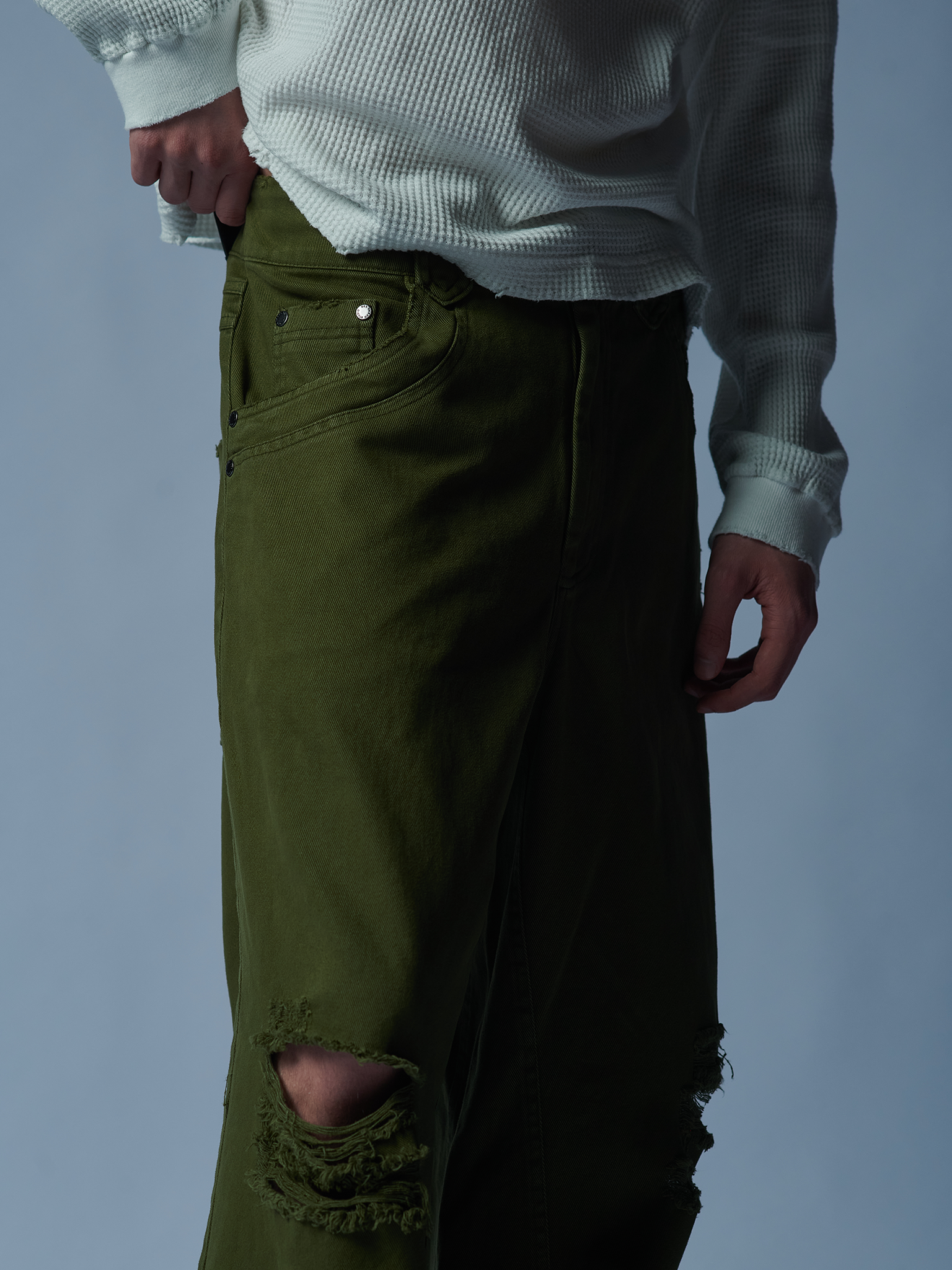 WORN OUT MOSS PANTS