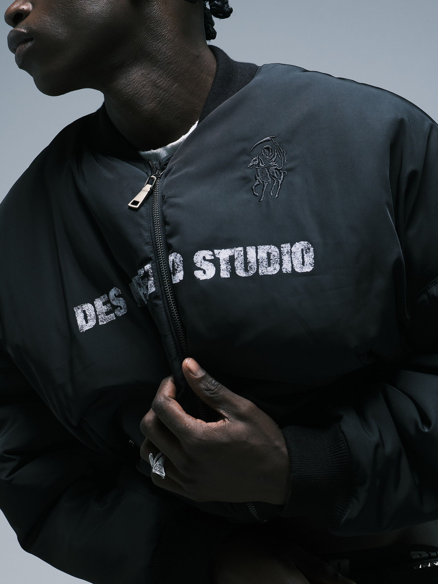 ARCHIVE +69 63297320 BOMBER