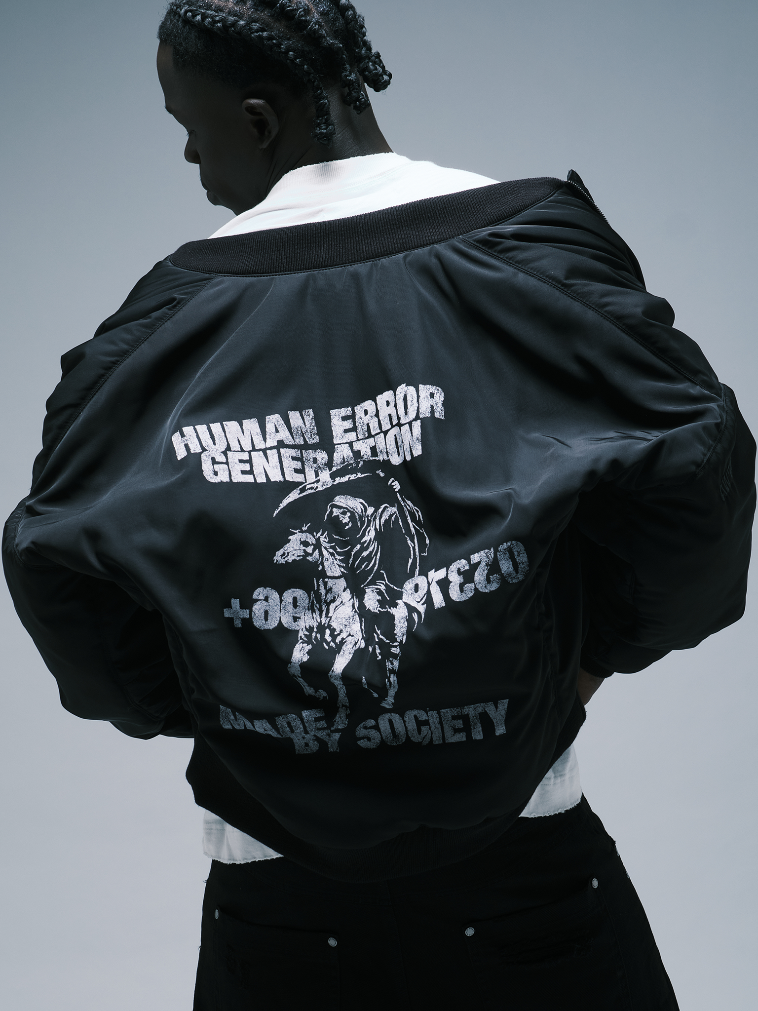 ARCHIVE +69 63297320 BOMBER