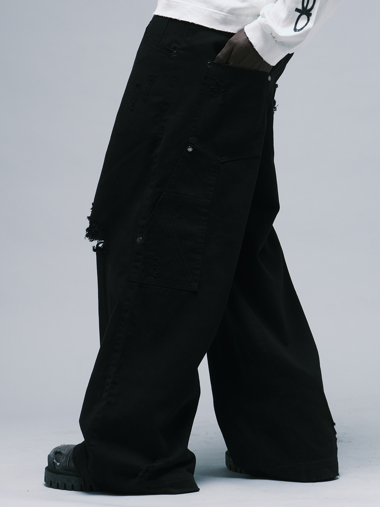 WORN OUT BLACK PANTS