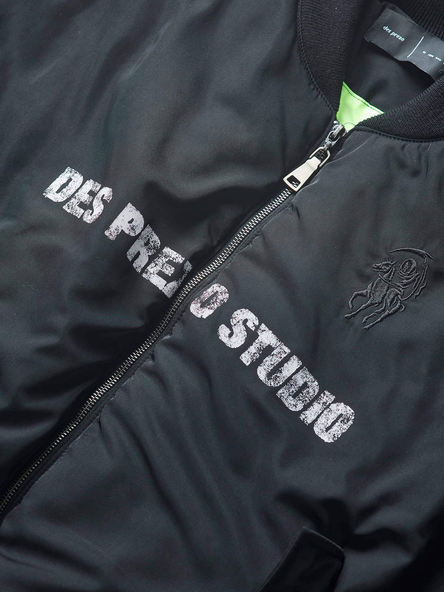 ARCHIVE +69 63297320 BOMBER