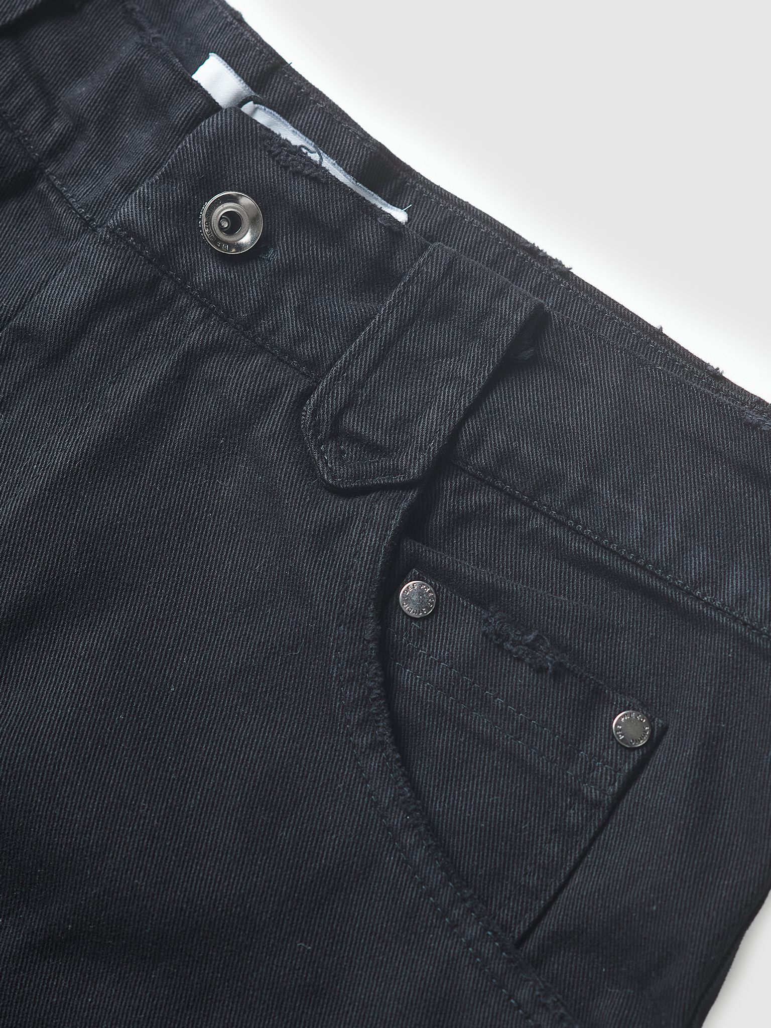 WORN OUT BLACK PANTS