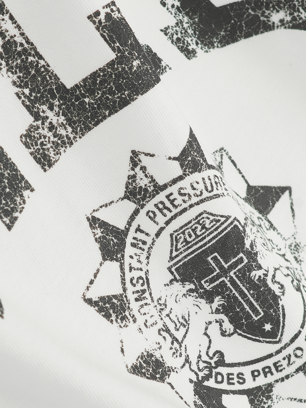 V.L.E REGULAR TEE