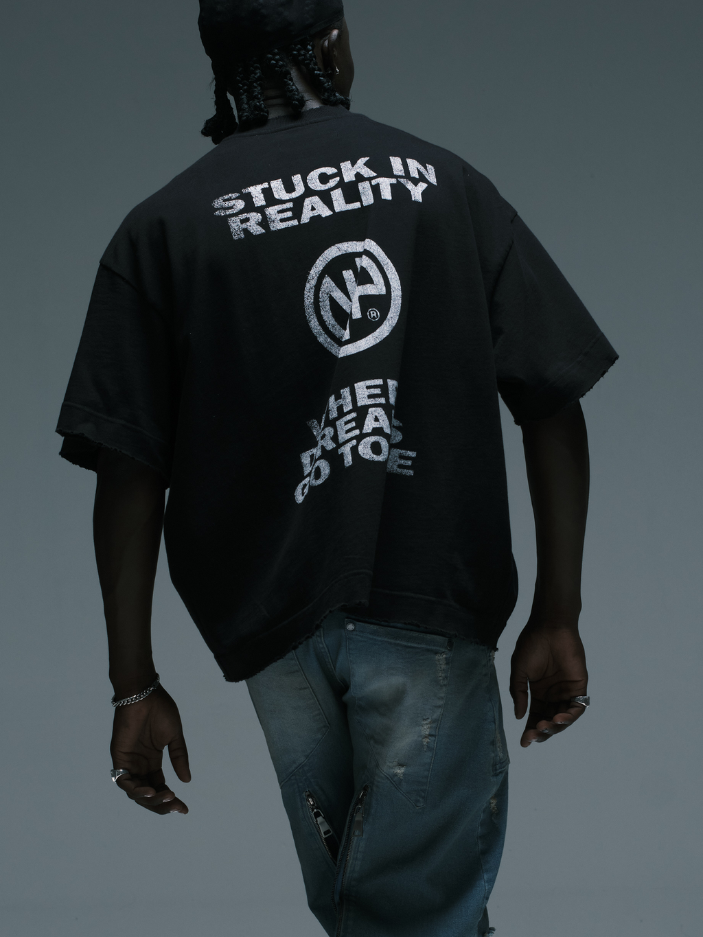 Where Dreams Go To Die Tee — Black stoned oversized boxy t-shirt graphic print | Camiseta preta estonada estampada — Des Prezo Studio