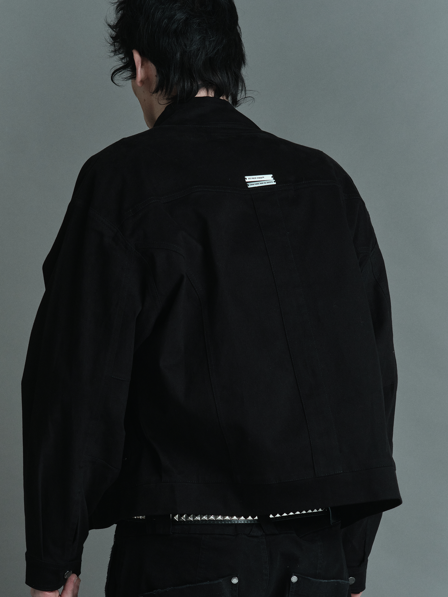 Black Raver Jacket — Black zip jacket with washed finish | Jaqueta preta com zíper frontal e acabamento desgastado — Des Prezo Studio
